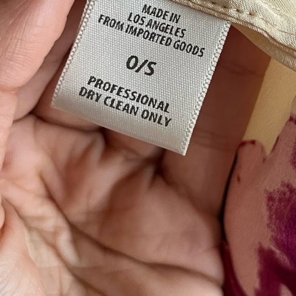 Stone Cold Fox SILK Floral Fox Robe Rose - Picture 10 of 13